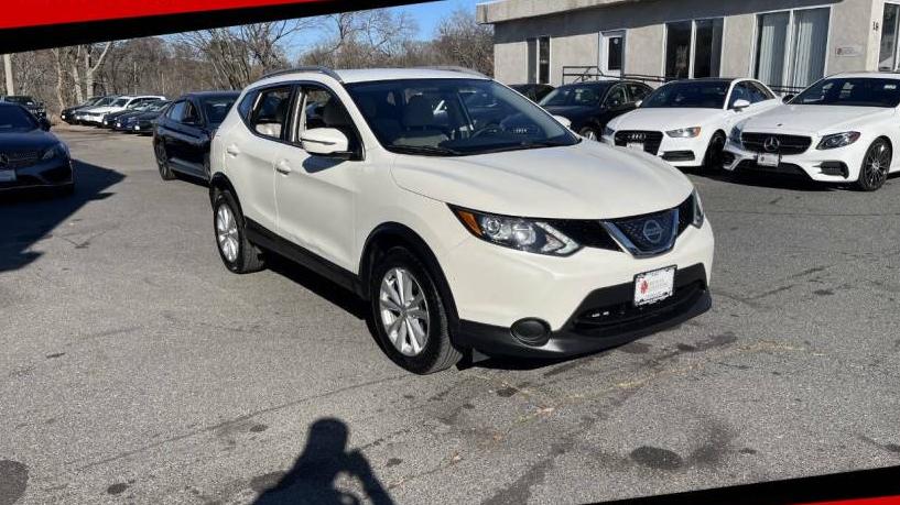 NISSAN ROGUE SPORT 2018 JN1BJ1CR8JW251288 image